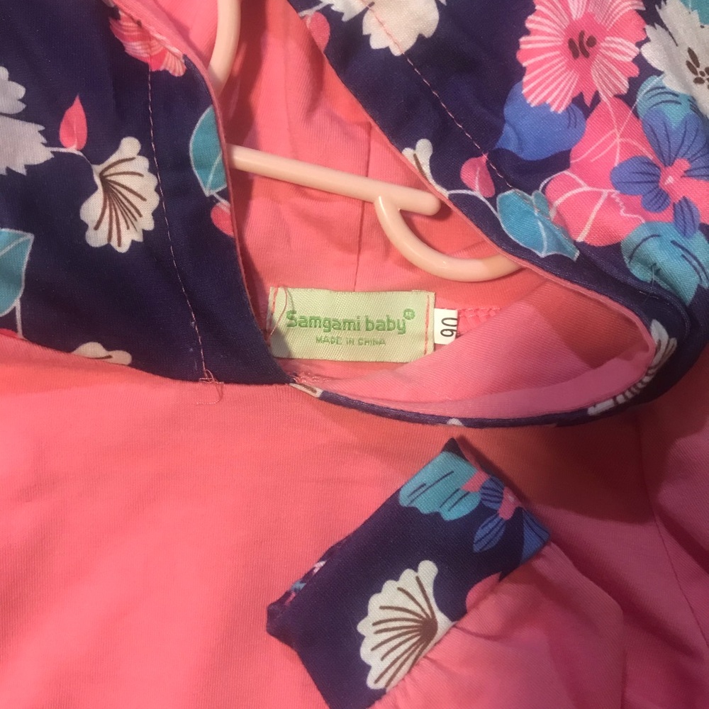 🌸 Matching Tracksuit 🌸 - Picture 2 of 3